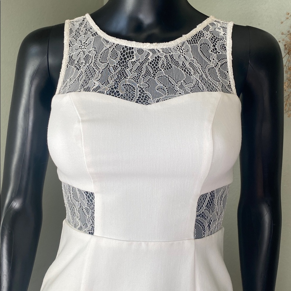 Gianni Bini Lace Detail Dress - Picture 5 of 13